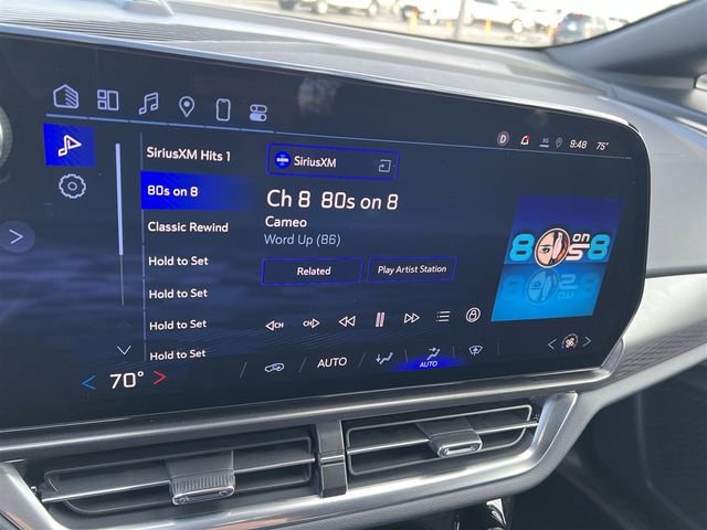 Certified 2025 Chevrolet Equinox EV LT FWD image 15