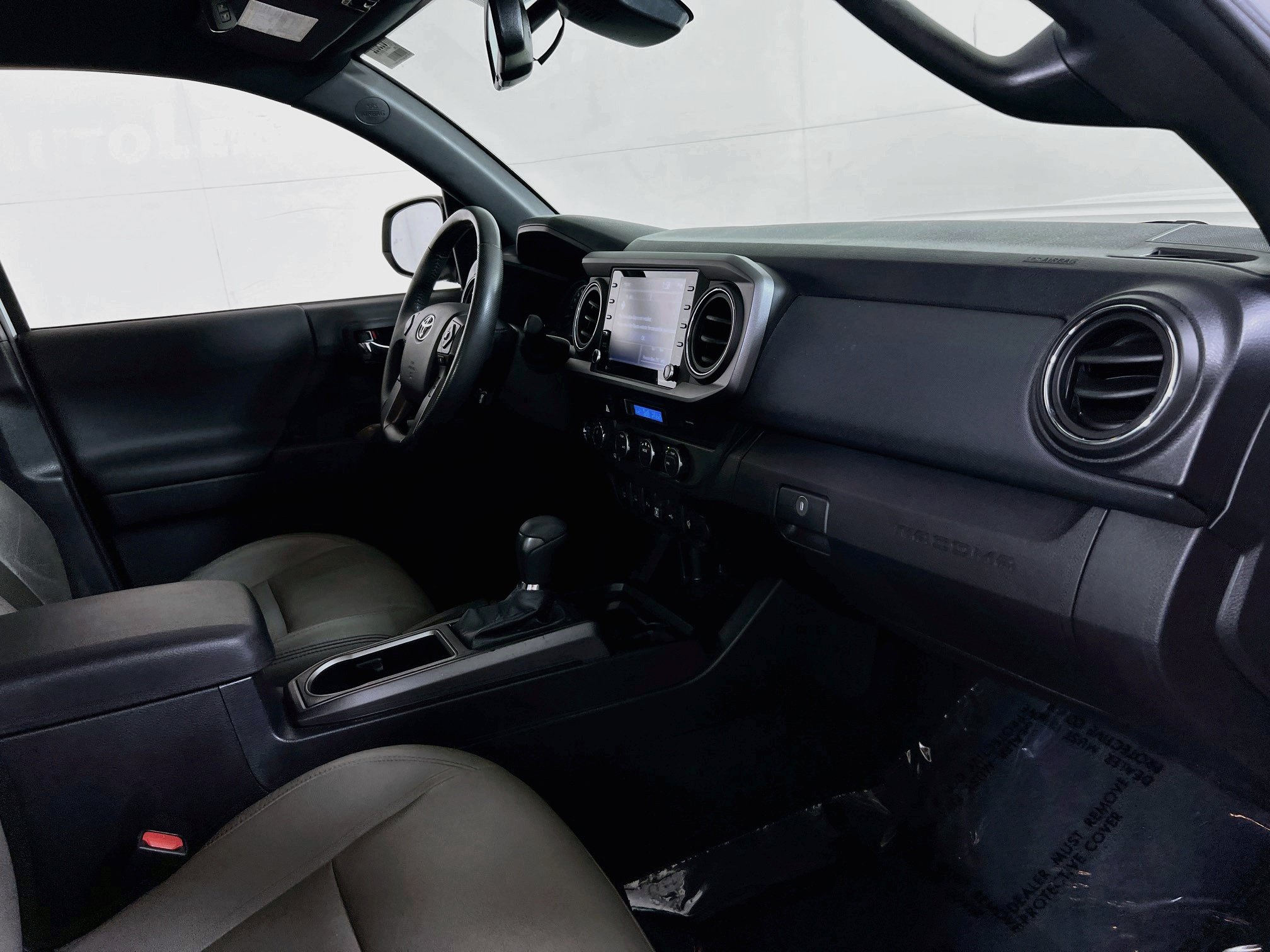 Used 2021 Toyota Tacoma TRD Sport w/ Technology Package AWD/4WD image 26
