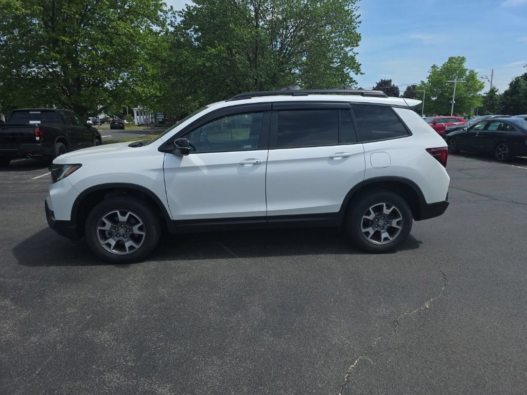 Used 2023 Honda Passport TrailSport image 4
