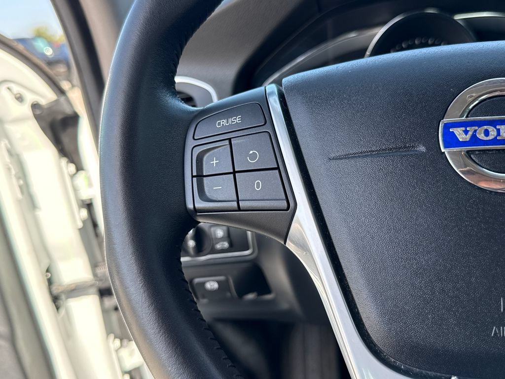 Used 2017 Volvo S60 T5 Dynamic w/ Vision Package AWD/4WD image 14