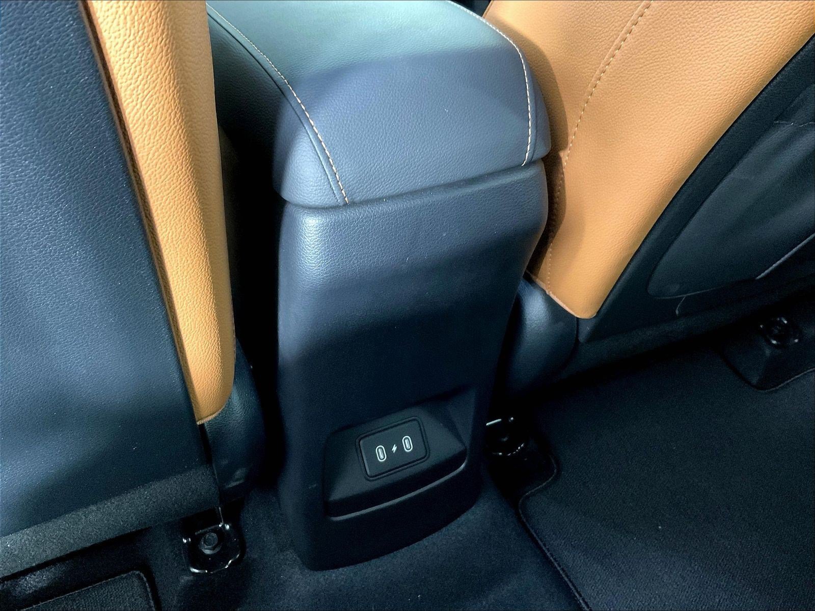 Used 2024 Kia Soul EX w/ Option Group 015 FWD image 10