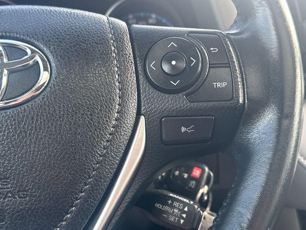 Used 2017 Toyota RAV4 XLE w/ Premium Special Value Package image 22