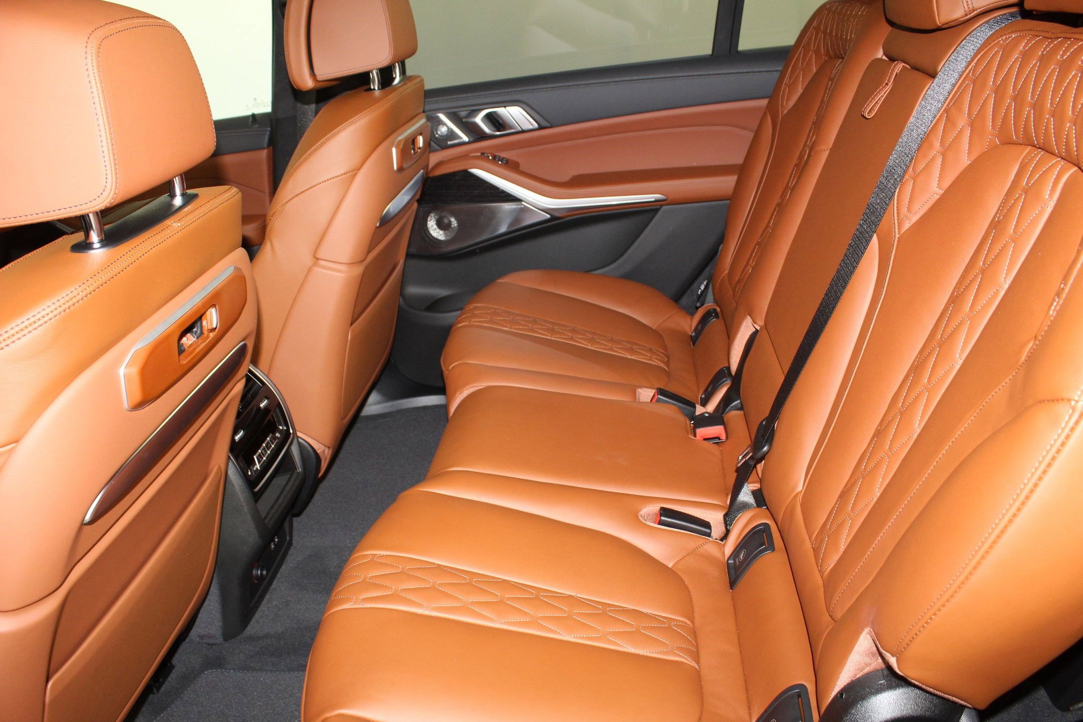 New 2026 BMW X7 M60i image 12