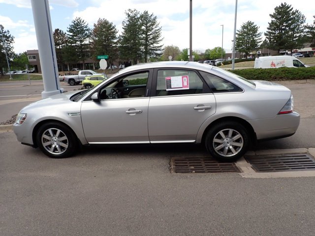 Used 2008 Ford Taurus SEL FWD image 2