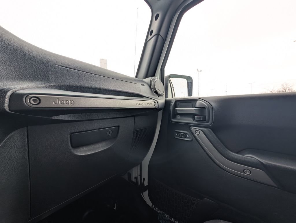 Used 2017 Jeep Wrangler Unlimited Sport w/ Quick Order Package 24S image 33