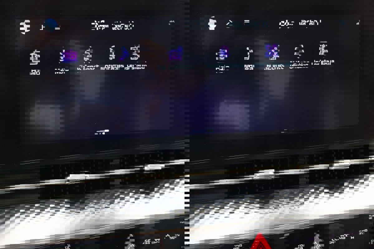 Used 2024 Kia Carnival SX Prestige image 53