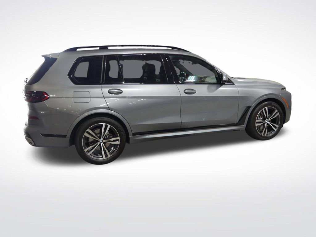 Used 2023 BMW X7 xDrive40i w/ M Sport Package AWD/4WD image 6