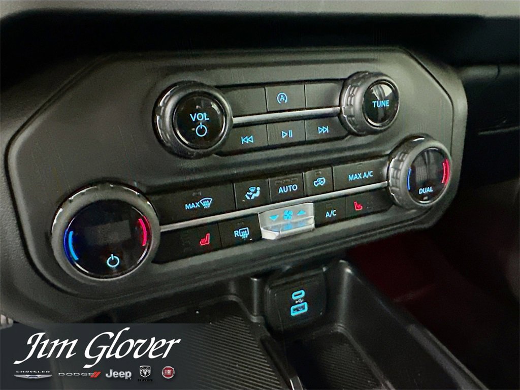 Used 2025 Ford Bronco Big Bend image 35