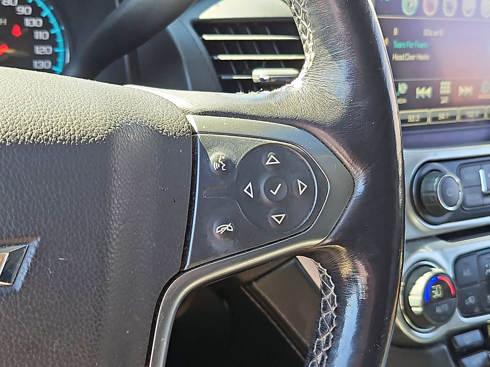 Used 2016 Chevrolet Tahoe LTZ image 21