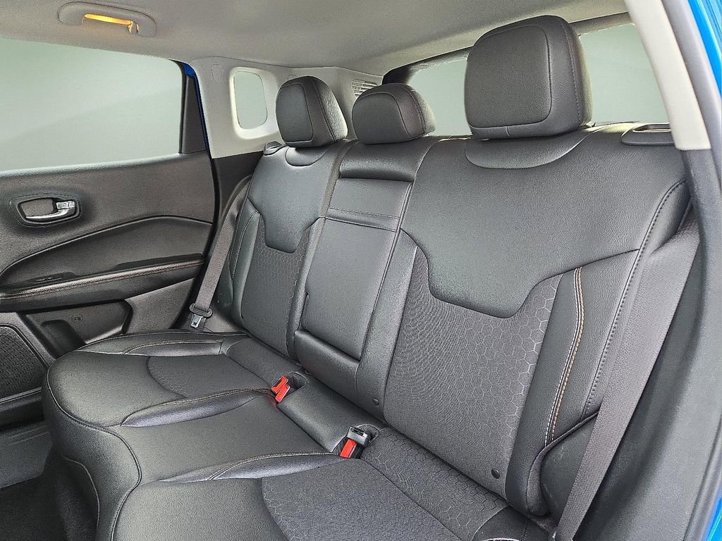 Used 2019 Jeep Compass Latitude image 13