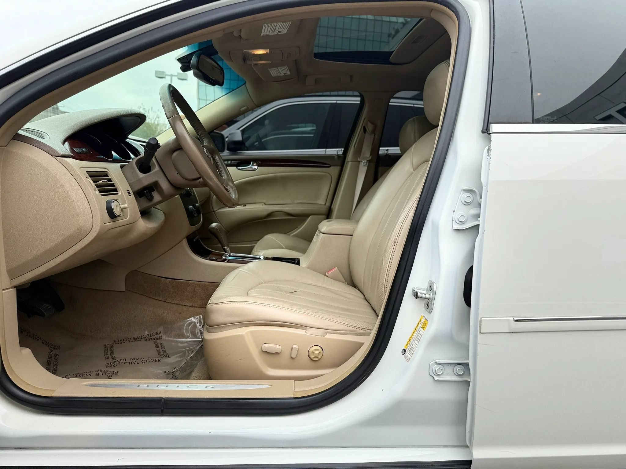 Used 2006 Buick Lucerne CXS w/ Driver Confidence Package FWD image 10