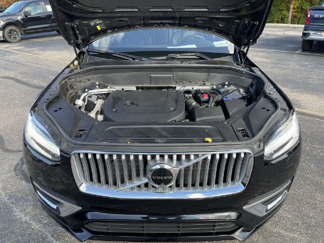 Used 2024 Volvo XC90 B6 Plus AWD/4WD image 30