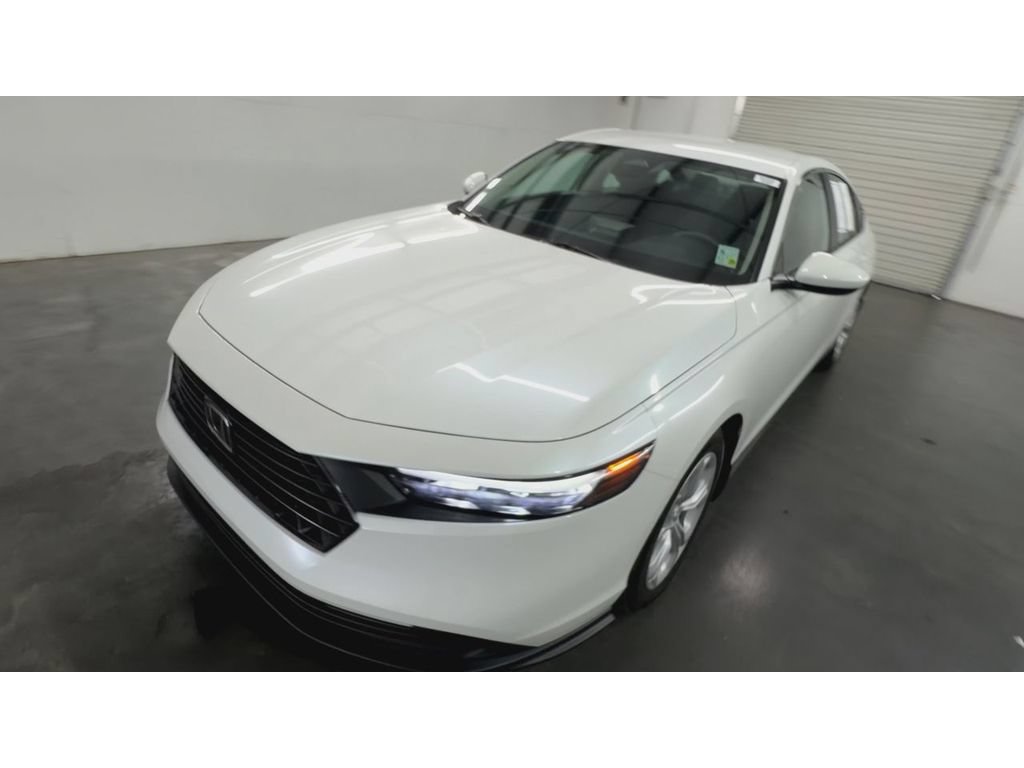 Certified 2025 Honda Accord LX image 4