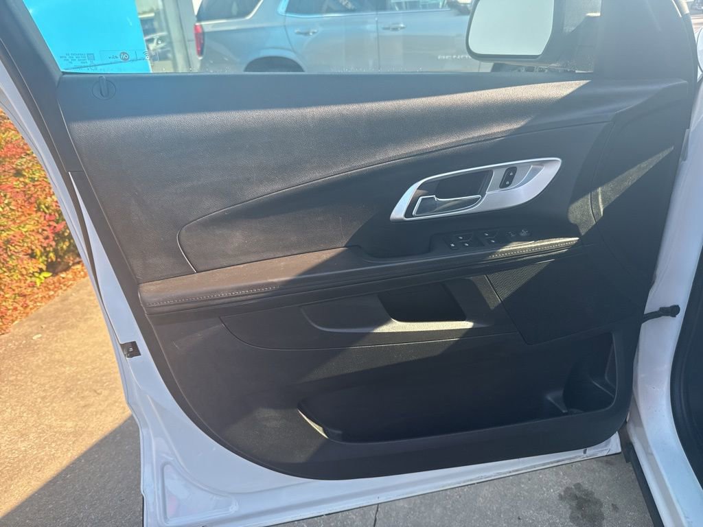 Used 2017 Chevrolet Equinox LS image 14