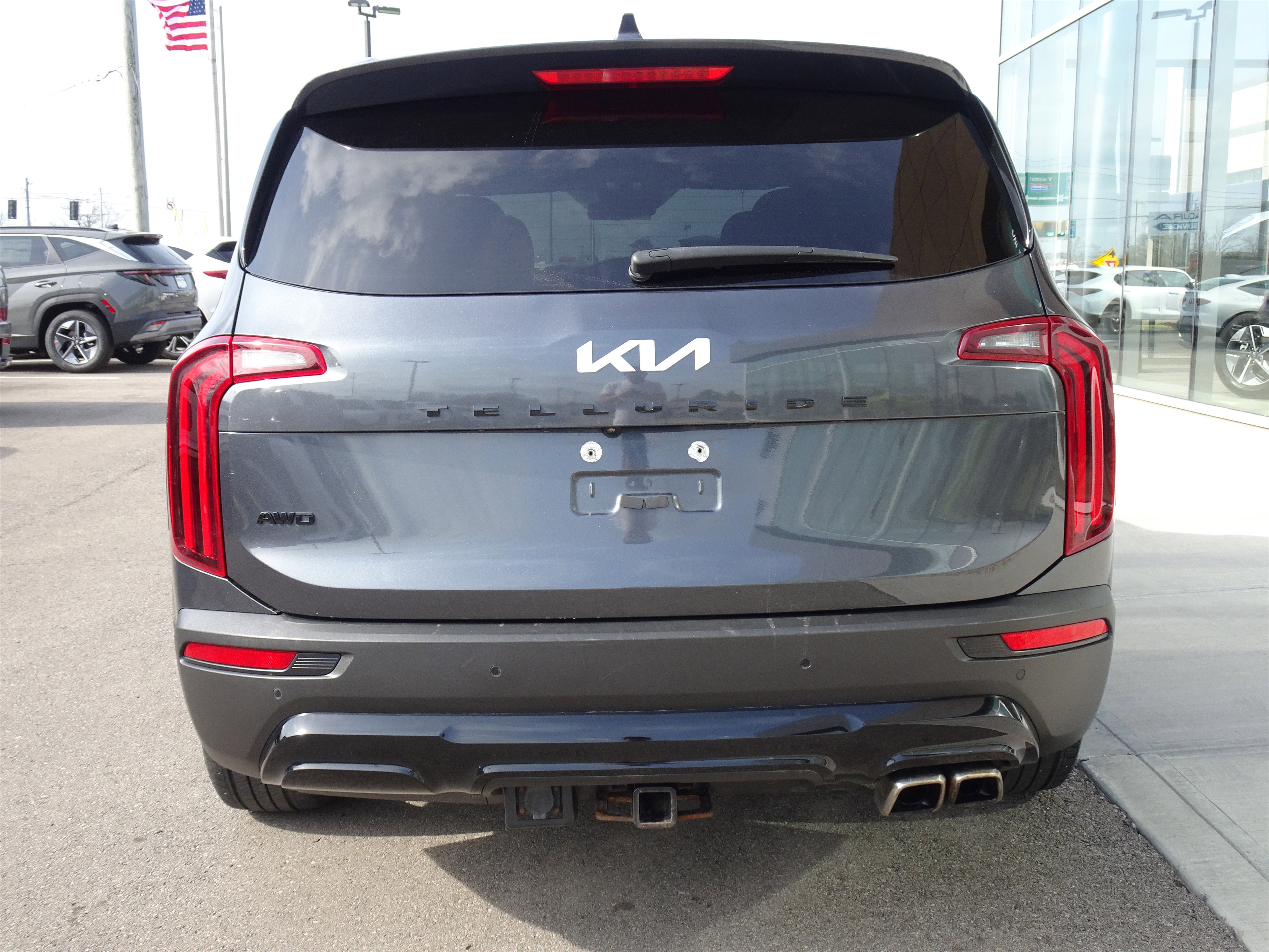 Used 2022 Kia Telluride EX w/ EX Premium Package image 4