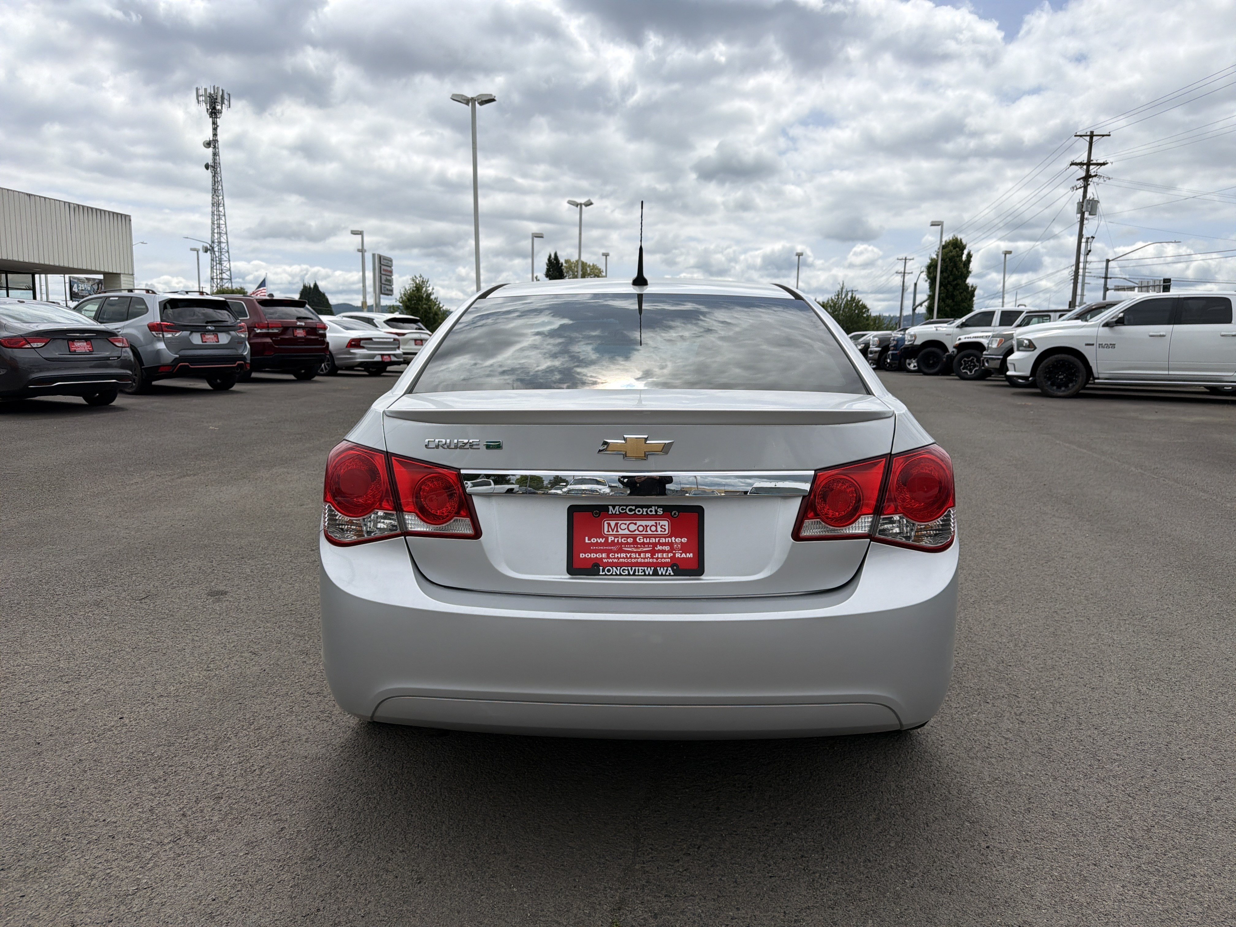 Used 2014 Chevrolet Cruze Eco FWD image 4