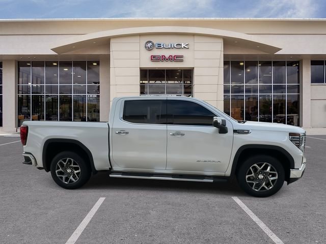 Used 2022 GMC Sierra 1500 SLT w/ SLT Convenience Package image 16