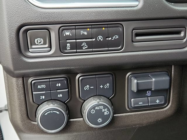Certified 2021 Chevrolet Tahoe Z71 w/ Z71 Signature Package AWD/4WD image 16
