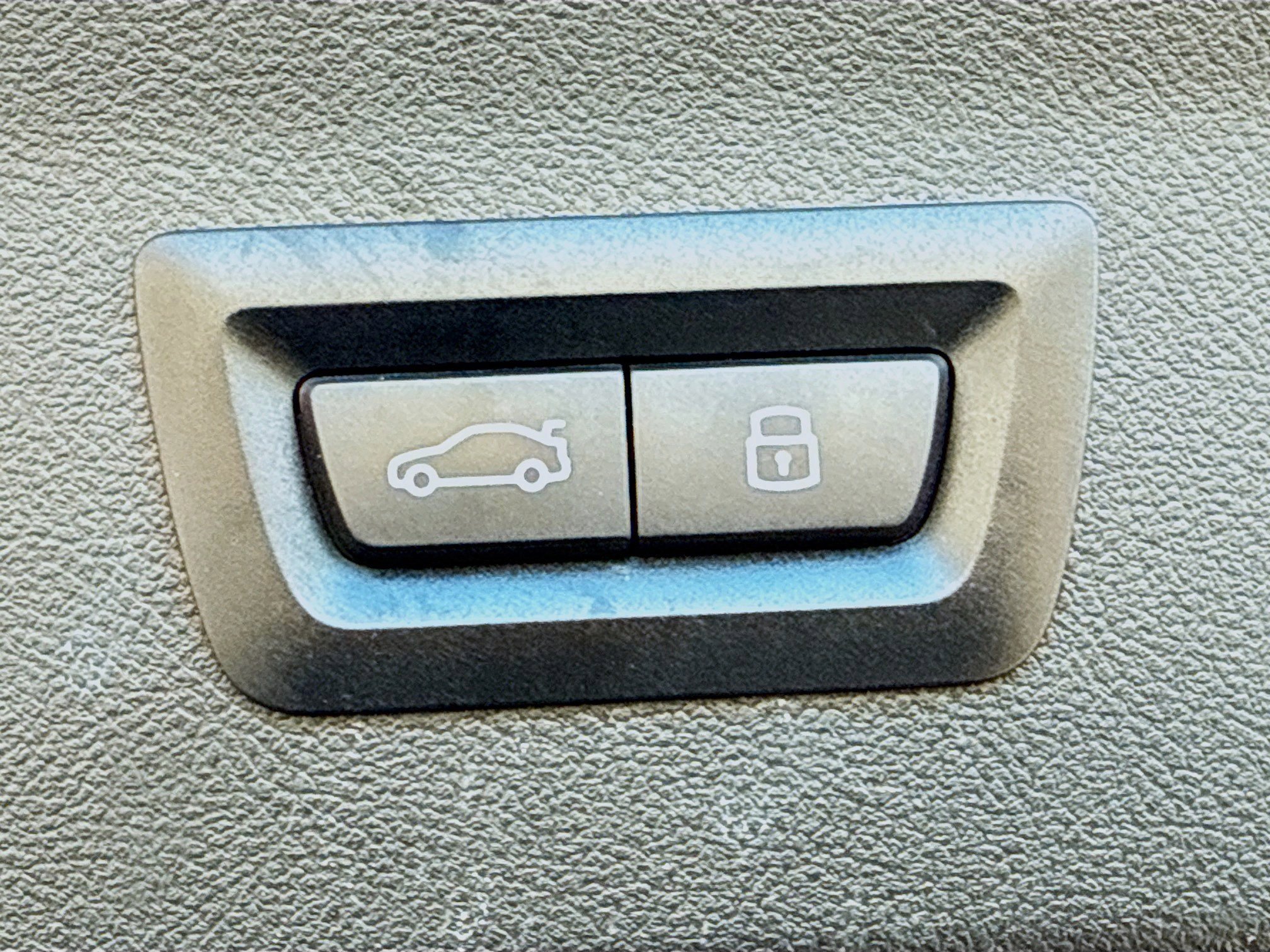 Used 2024 BMW X4 M40i w/ Premium Package image 13