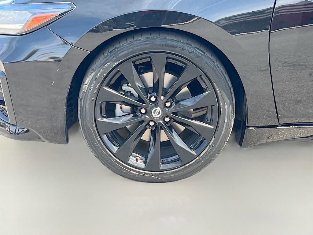Used 2021 Nissan Maxima SR w/ Sport Mat Group FWD image 33