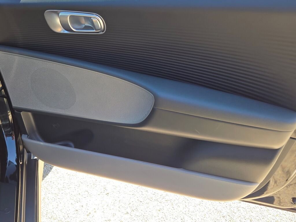 Used 2024 Hyundai Ioniq 6 SEL AWD/4WD image 5