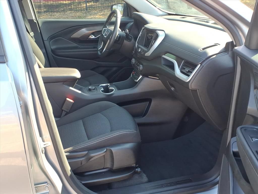 Used 2023 GMC Terrain SLE w/ Elevation Edition FWD image 22