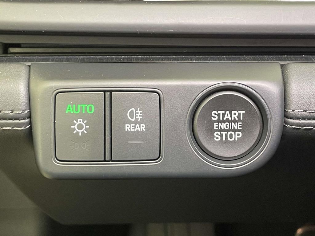 Certified 2025 Porsche Panamera GTS image 42