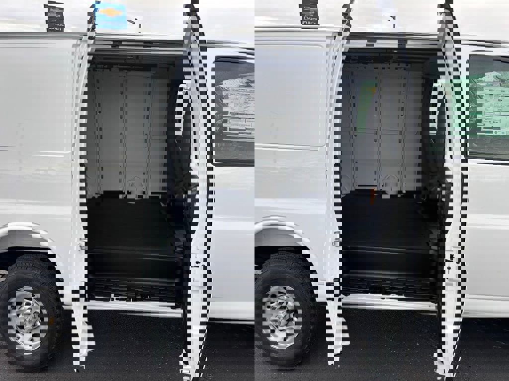 New 2025 Chevrolet Express 2500 w/ Driver Convenience Package RWD image 32