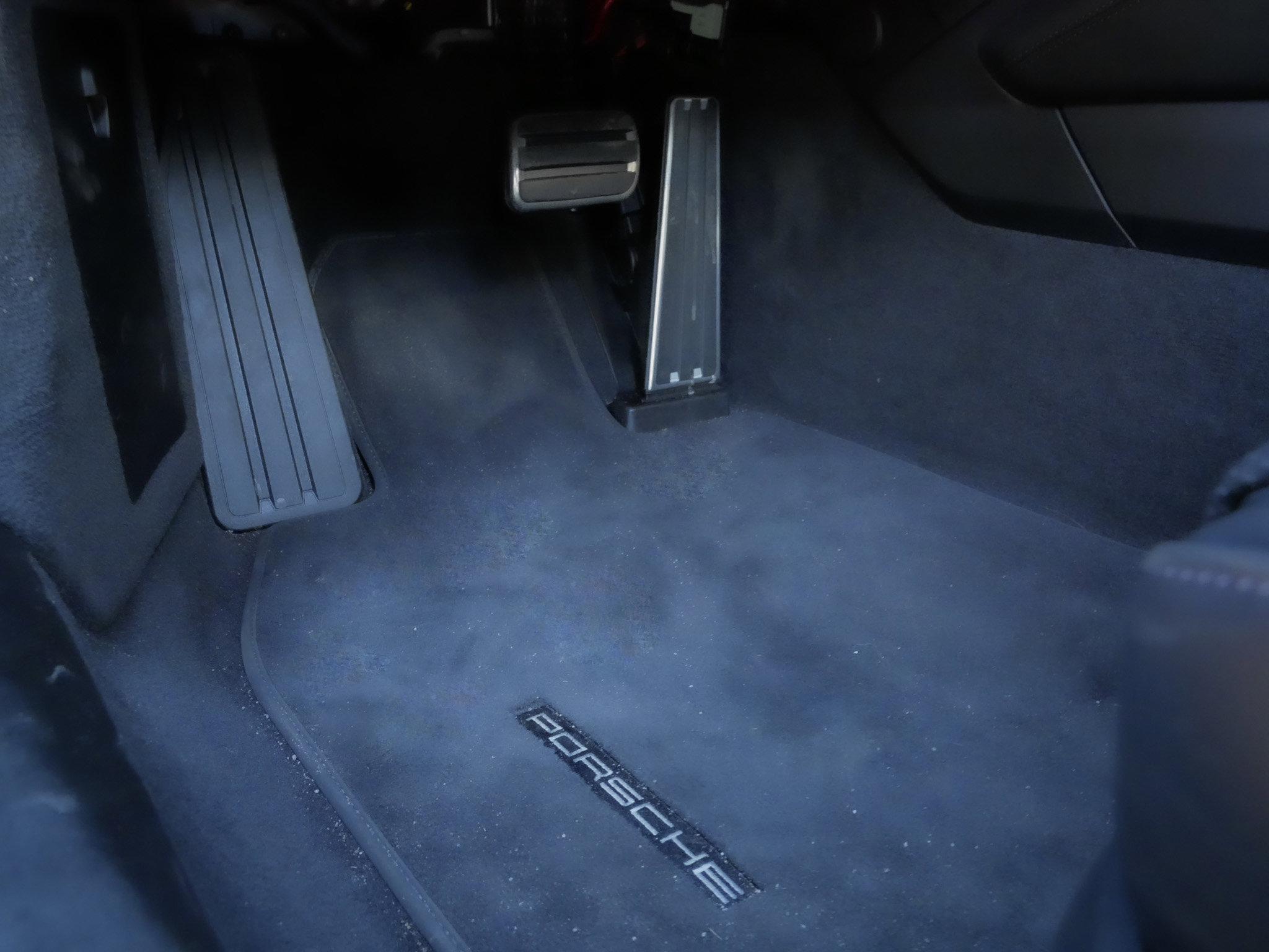 Used 2025 Porsche 911 Carrera S image 17