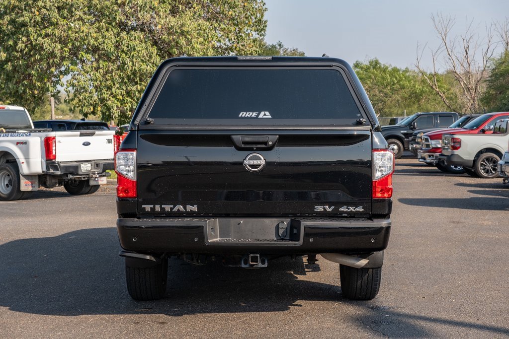 Used 2023 Nissan Titan SV w/ Accessory Utility Package image 4
