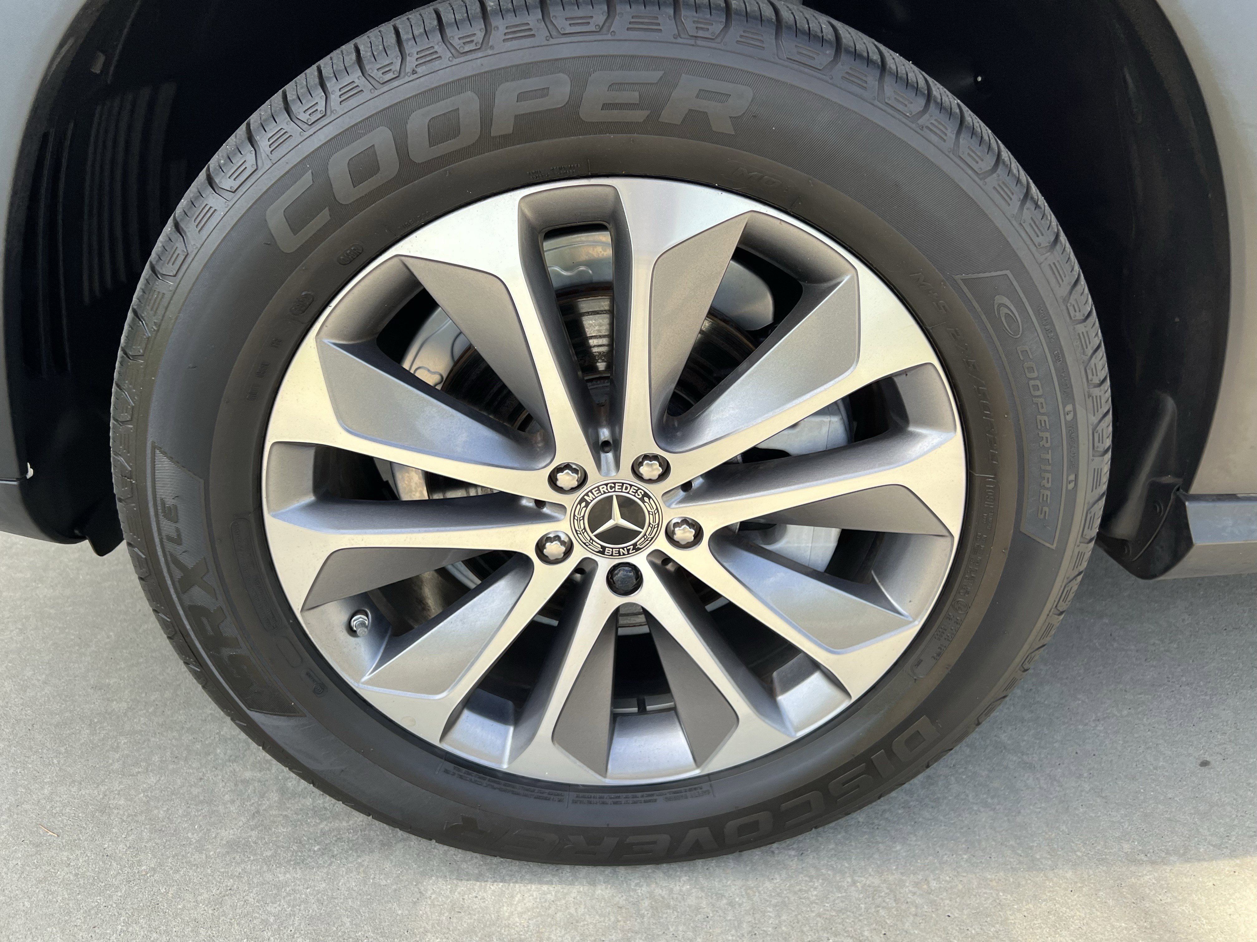 Certified 2023 Mercedes-Benz GLE 350 w/ Premium Package image 13