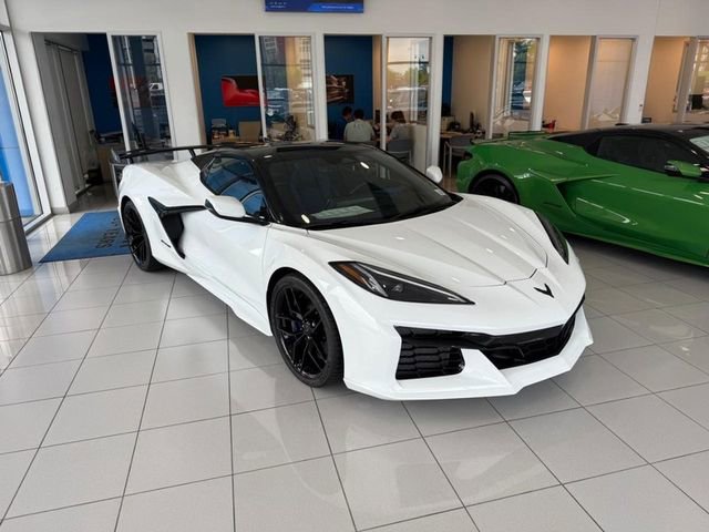 New 2026 Chevrolet Corvette Z06 w/ Stealth Interior Trim Package RWD video 2