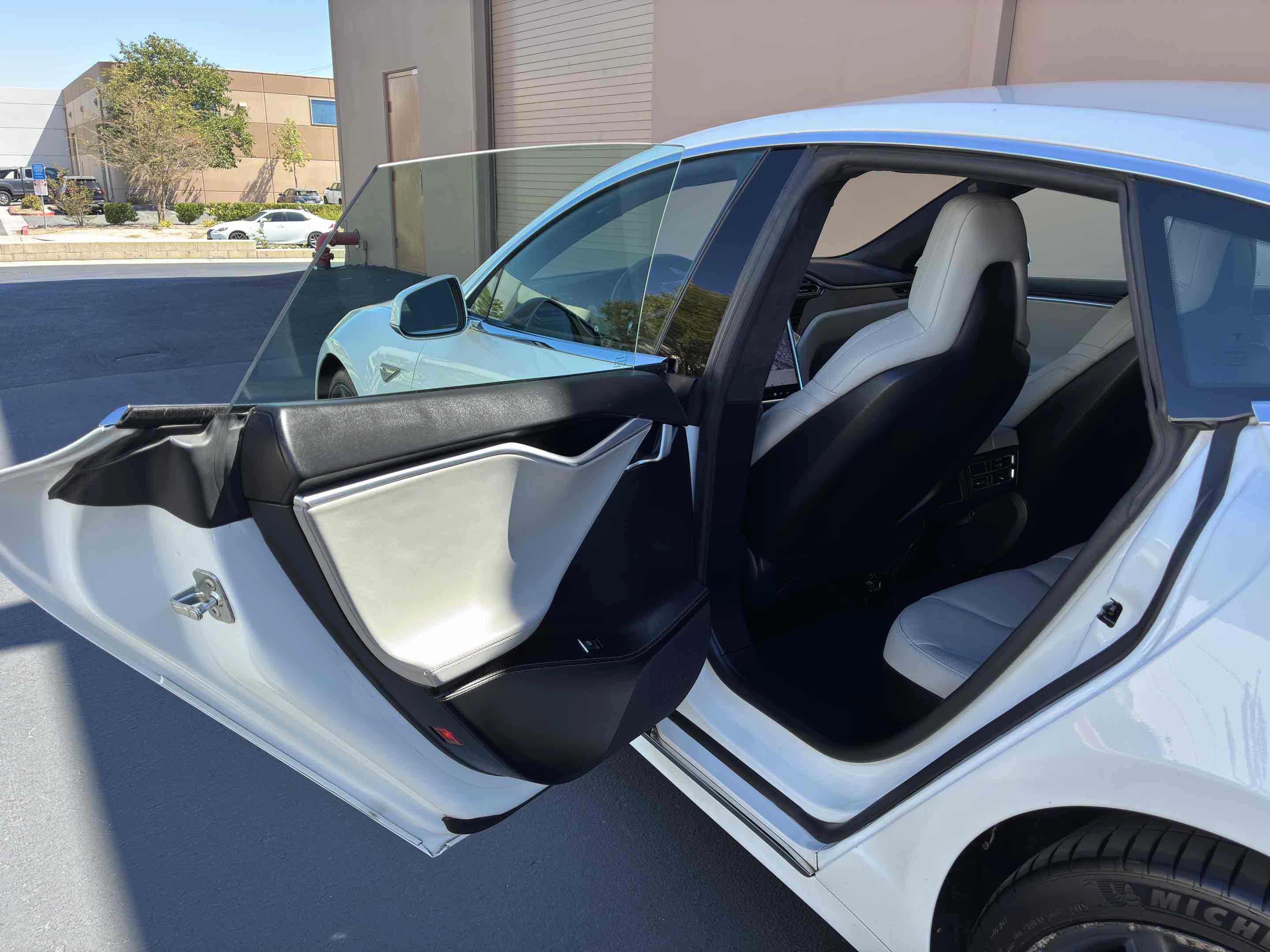Used 2016 Tesla Model S 90D AWD/4WD image 43