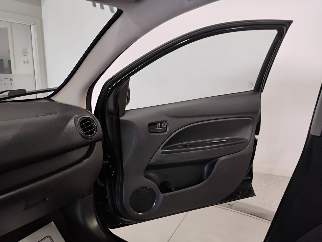 Used 2018 Mitsubishi Mirage G4 ES FWD image 61