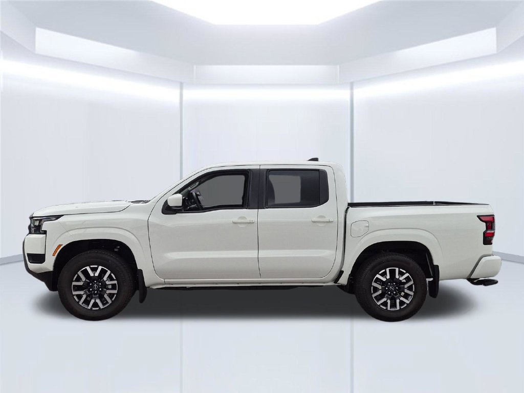 New 2026 Nissan Frontier SV w/ Tow Package AWD/4WD image 2