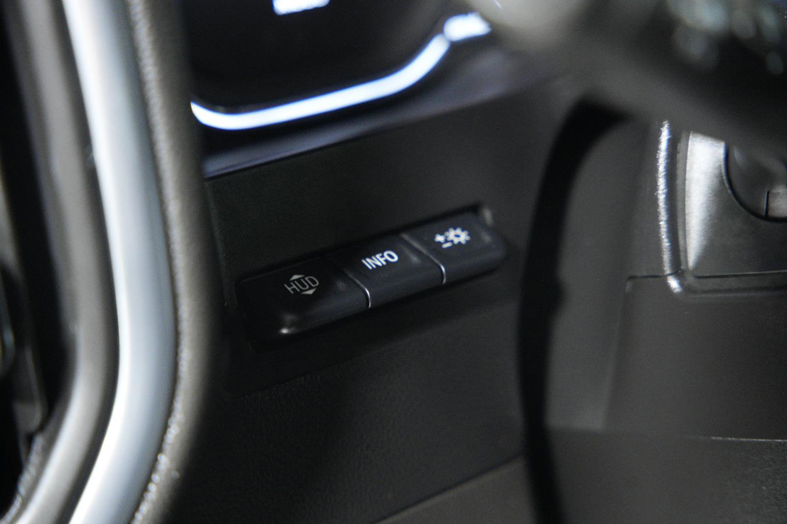 Used 2023 GMC Sierra 2500 Denali w/ Denali Black Diamond Edition image 31