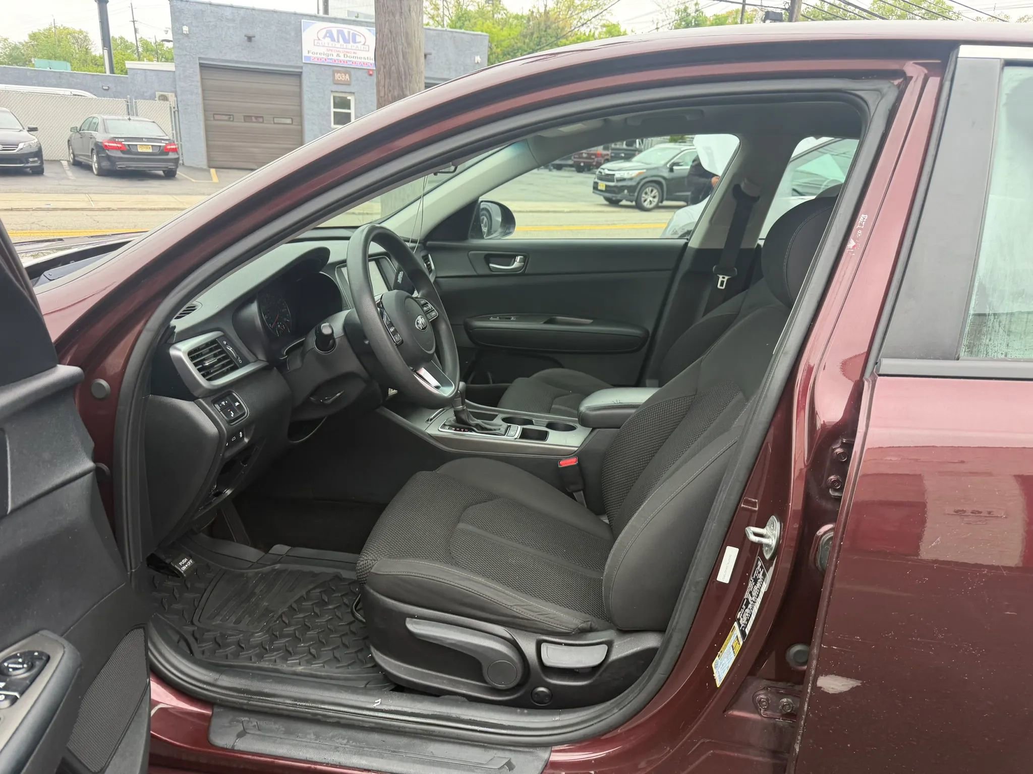 Used 2019 Kia Optima LX FWD image 25