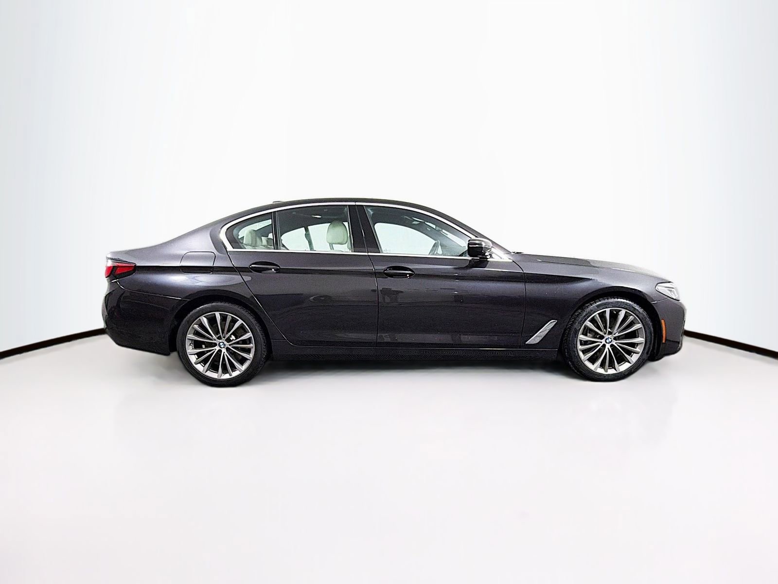 Used 2023 BMW 540i xDrive w/ Executive Package AWD/4WD image 8