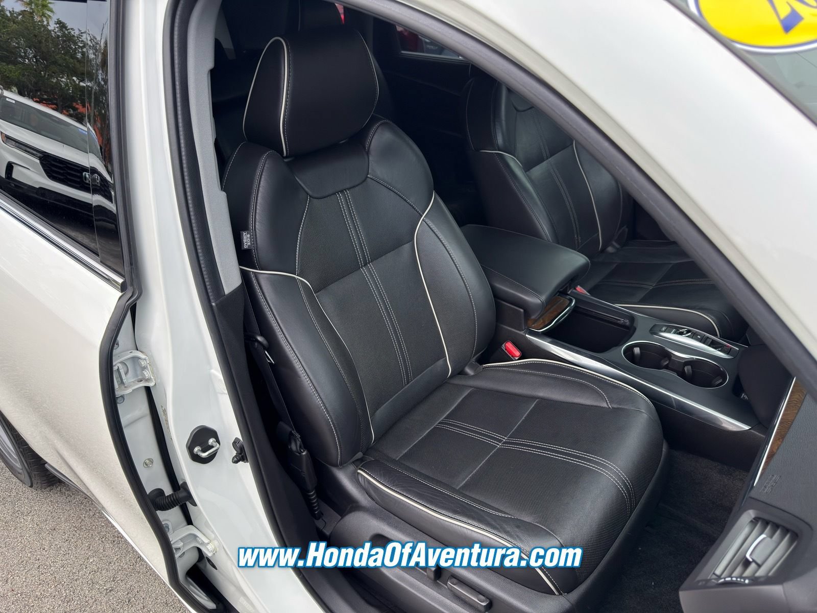 Used 2018 Acura MDX w/ Advance & Entertainment Pac FWD image 9