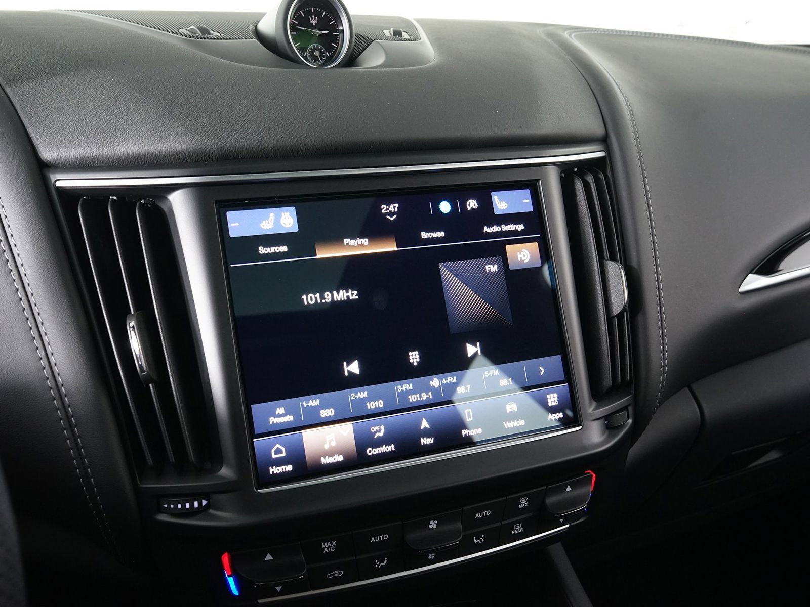 Used 2022 Maserati Levante Modena AWD/4WD image 28