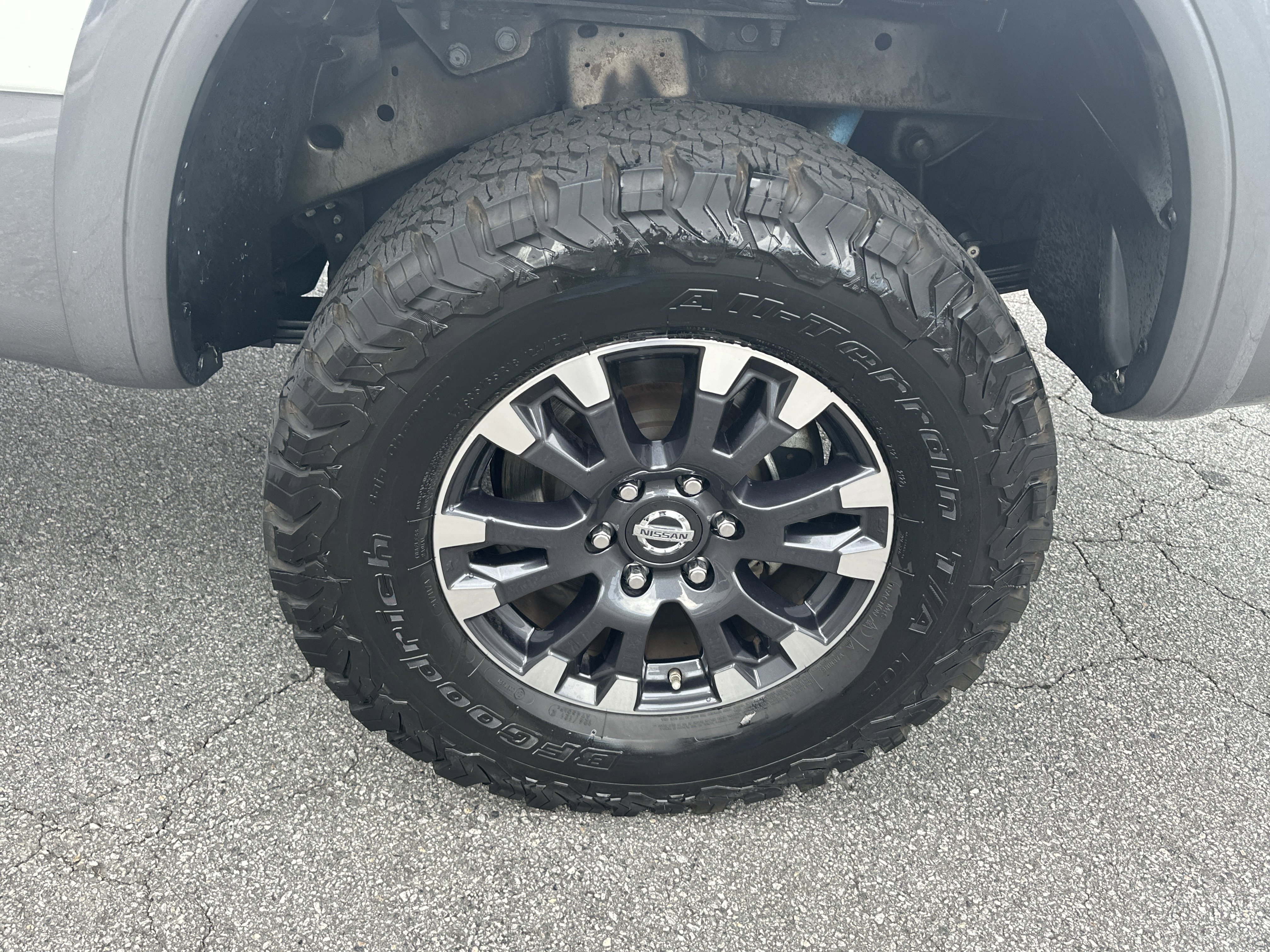 Used 2017 Nissan Titan PRO-4X w/ Pro-4x Convenience Package image 21