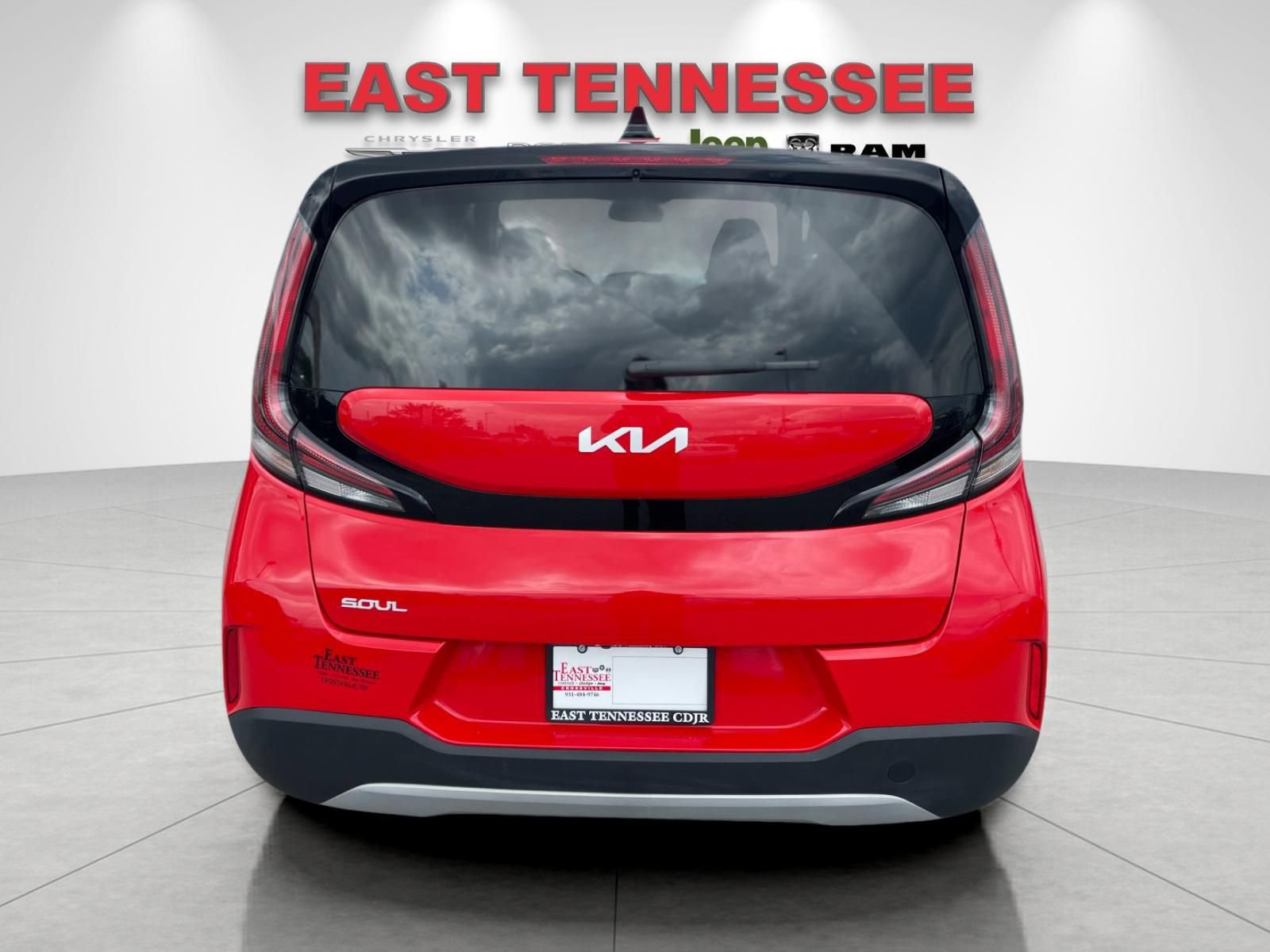 Used 2024 Kia Soul LX w/ Option Group 015 FWD image 4