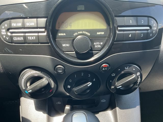 Used 2011 MAZDA MAZDA2 Sport FWD image 17