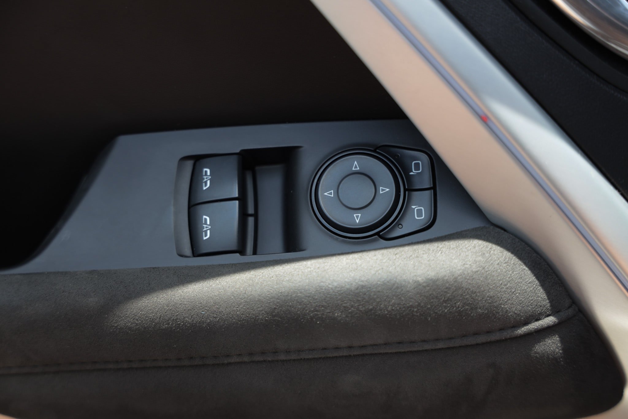 Used 2016 Chevrolet Camaro SS RWD image 46