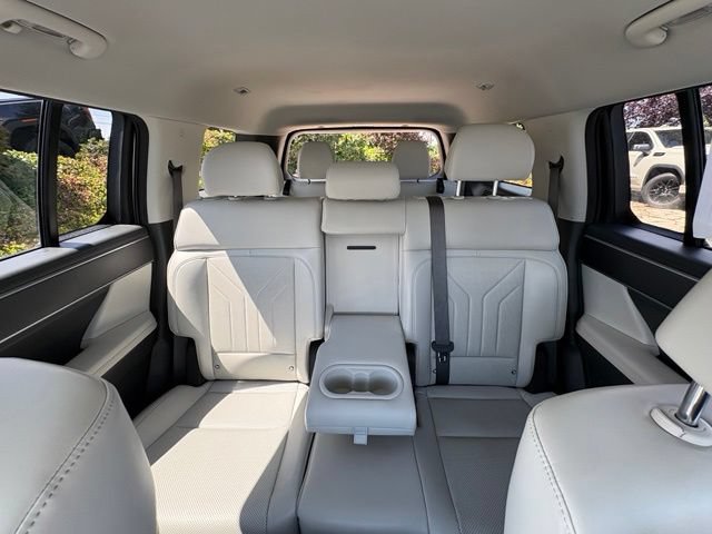 Used 2026 Hyundai Santa Fe SEL AWD/4WD image 18