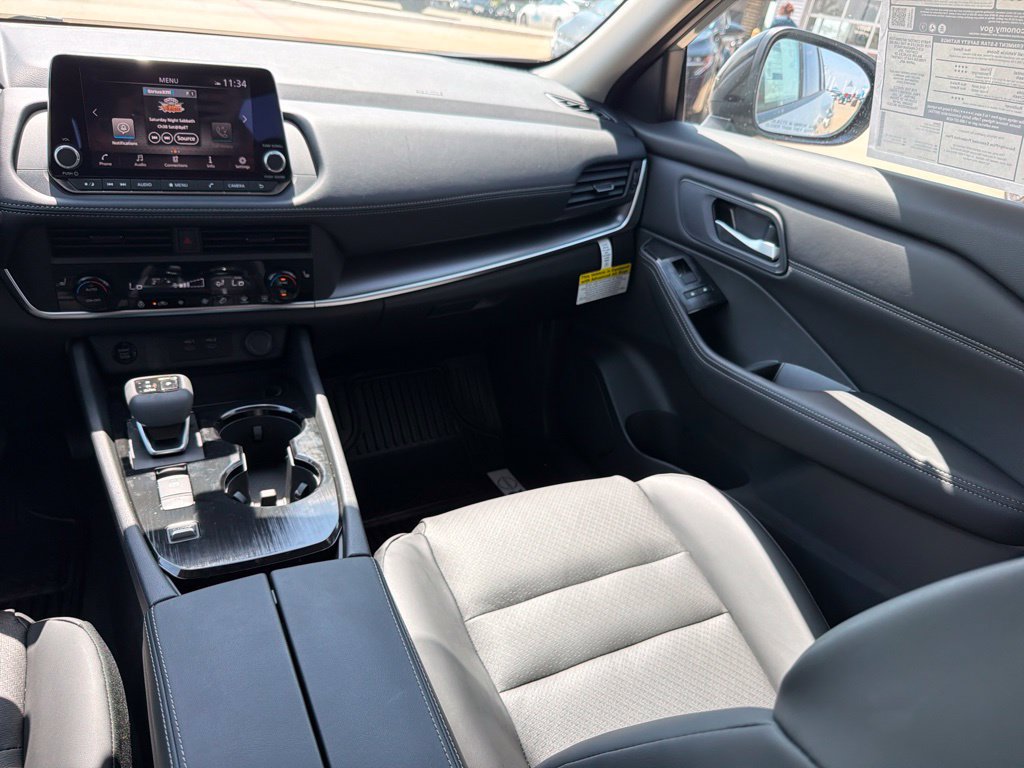 New 2026 Nissan Rogue Dark Armor FWD image 19