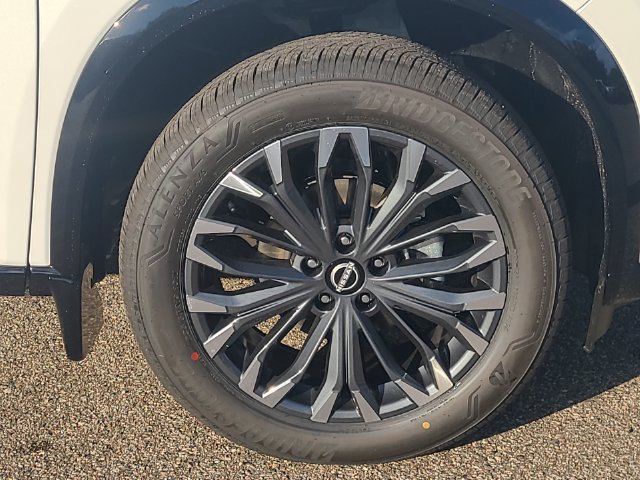New 2026 Nissan Rogue Platinum AWD/4WD image 9