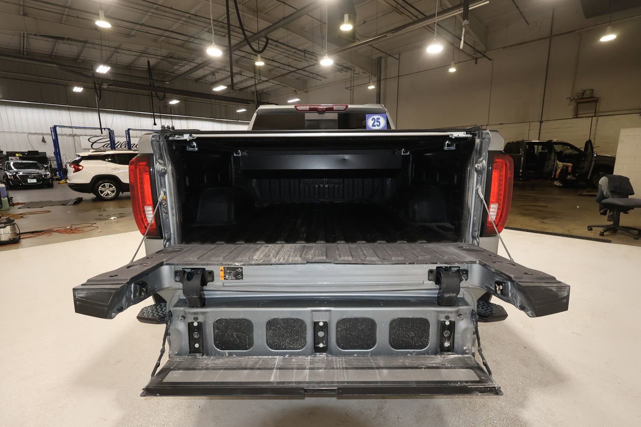 Used 2025 GMC Sierra 1500 Denali AWD/4WD image 28