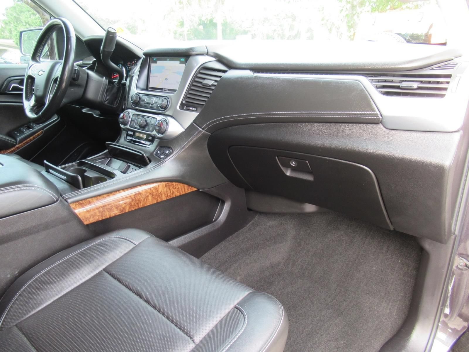 Used 2018 Chevrolet Tahoe Premier AWD/4WD image 11
