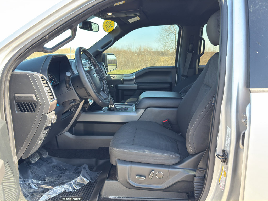 Used 2016 Ford F150 XLT w/ Equipment Group 302A Luxury AWD/4WD image 15